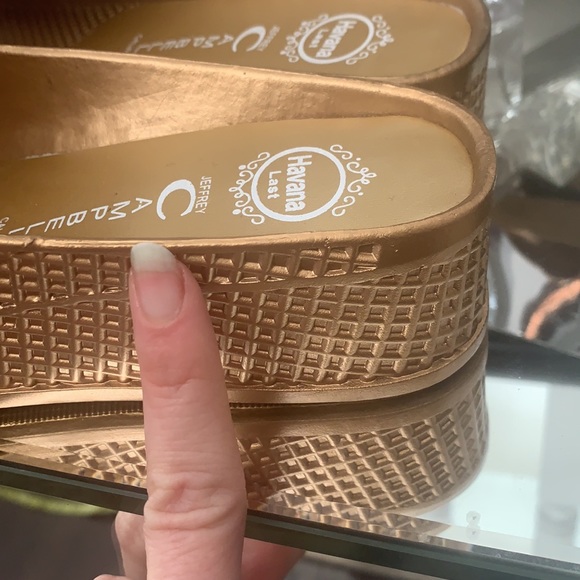 ANTHROPOLOGIE JEFFREY CAMPBELL METALLIC JELLY SLIDES - Picture 4 of 4